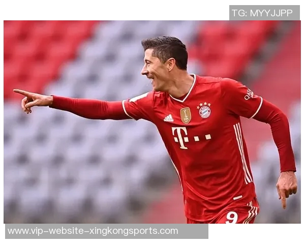 莱万领衔新赛季挑战，期待在绿茵场上再创辉煌成就与传奇故事